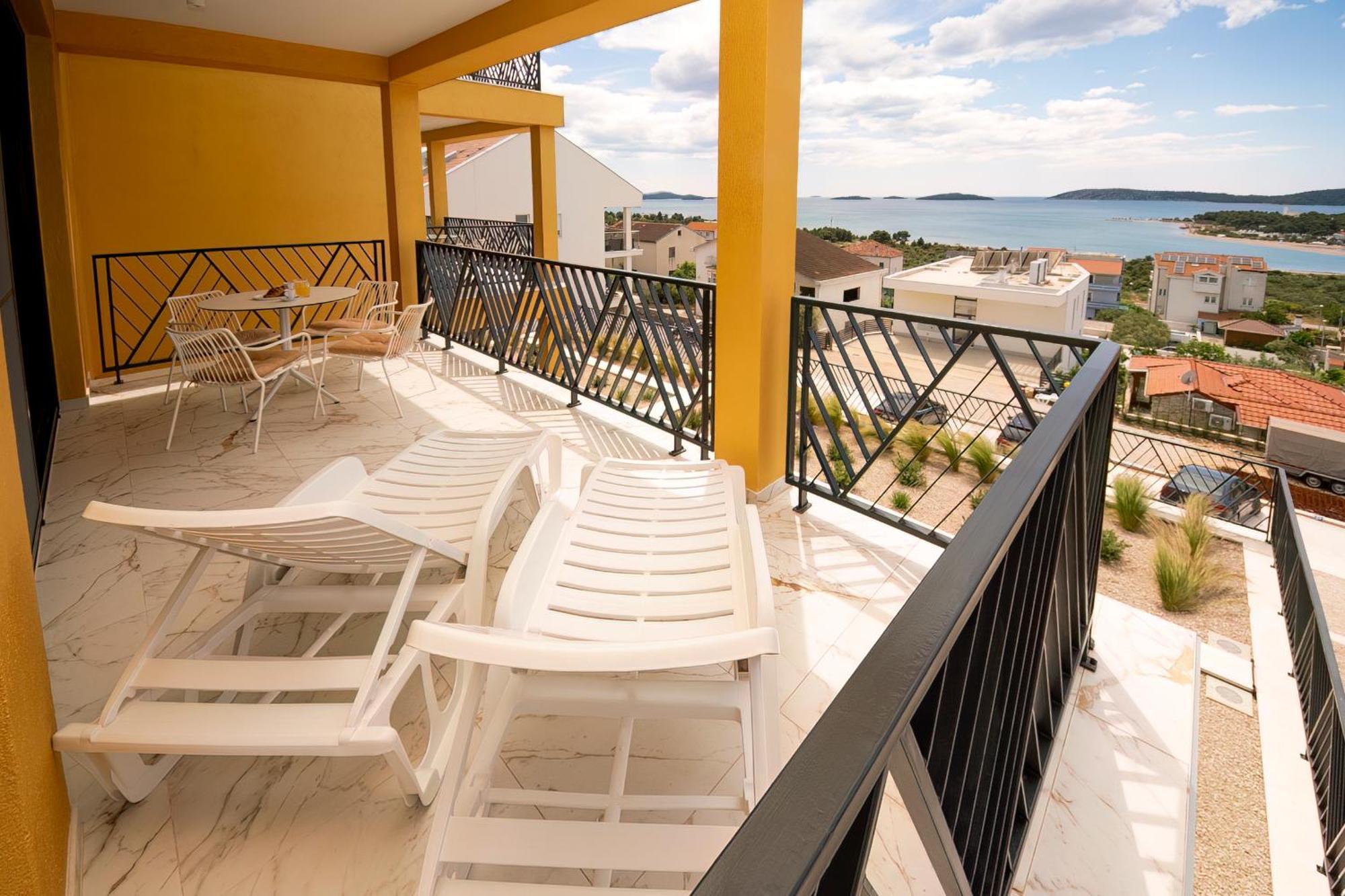 Mediterana Art Deco Resort (Adults Only) Sibenik Exterior photo